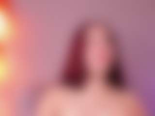 Live cam show with Lunar-leen - Normal on fapnchat