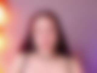 Live cam show with Lunar-leen - Sensual on SpunkLive