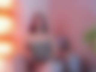 Live cam show with Lunar-leen - Petite on Livezox