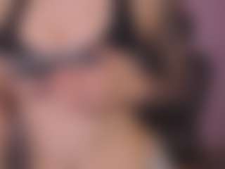 Live cam show with Anna - Body Massage on Hubzter Live