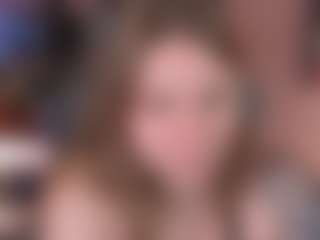 Live cam show with Anna - Nipple Piercings on slutload