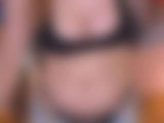 Live cam show with Anna - Blonde Hair Petite on TeamSkeetLive