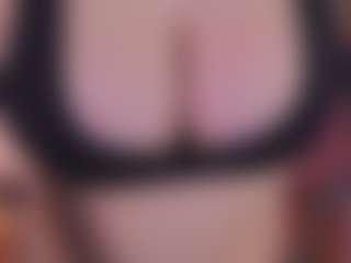 Live cam show with Anna - Nipple Piercings on Strip Flash - Live Sex Shows