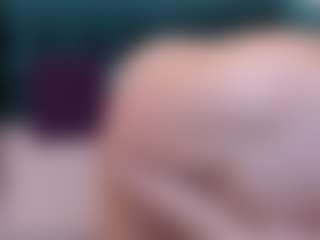 Live cam show with EvaMoran - Legs on hotwifechat.live