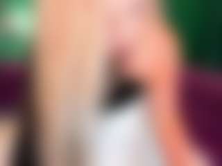 Live cam show with EvaMoran - Legs on Gym Cam Girls