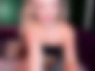Live cam show with EvaMoran - Blonde Hair Teen (18+) on CamClone