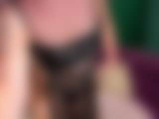 Live cam show with EvaMoran - Legs on iamadamtest123.com