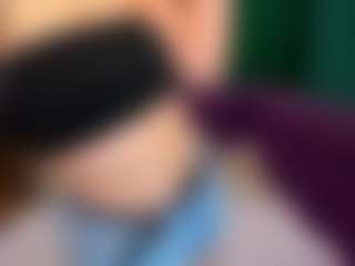Live cam show with EvaMoran - Pantyhose on CamwithHer