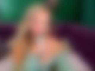 Live cam show with EvaMoran - Pantyhose on Streamer API