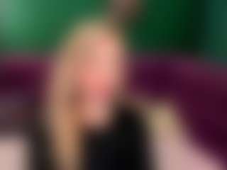 Live cam show with EvaMoran - Pantyhose on AdultVida.com