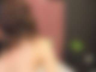 Live cam show with Liliflowerr - Flashing on Mixed Magazine Live