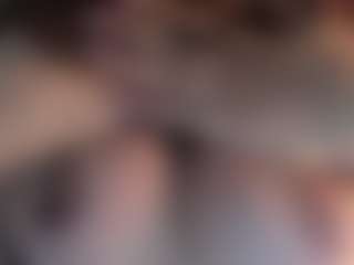 Live cam show with LizBrookx - Black Hair on StripNow