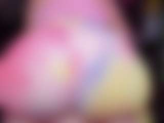 Live cam show with RaissaSky - Mature on livesuperchat.net