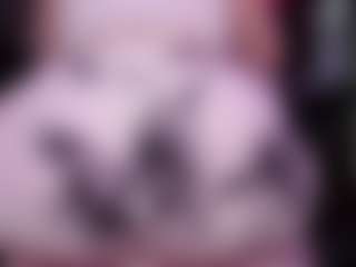 RaissaSky MILF webcam performer live streaming