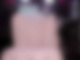 Live cam show with RaissaSky - Twerk on Camming Site