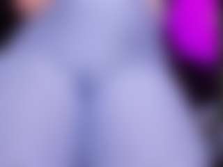 RaissaSky MILF webcam performer live streaming