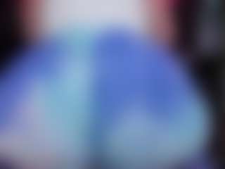 RaissaSky MILF webcam performer live streaming