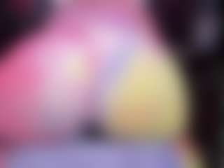 Live cam show with RaissaSky - Mature on Camming Site