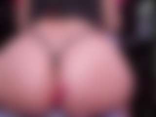Live cam show with RaissaSky - Cock Rating on nudelive.tv