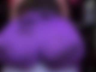 Live cam show with RaissaSky - Brown Hair MILF on nudelive.tv