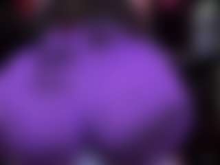 RaissaSky MILF webcam performer live streaming