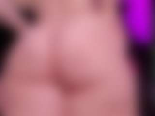 RaissaSky's Live Sex Cam Show