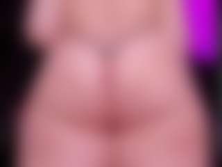 Live cam show with RaissaSky - Brown Hair MILF on Free Soda
