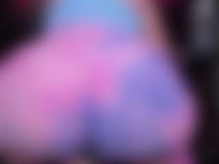 Live cam show with RaissaSky - BBW Mature on fapnchat