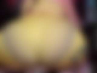 Live cam show with RaissaSky - Butt Plug on Camsoda