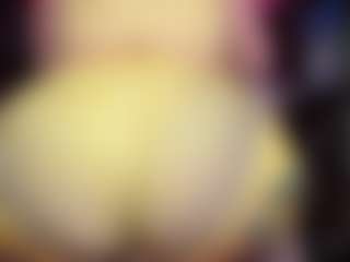 Live cam show with RaissaSky - Mature on SpunkLive