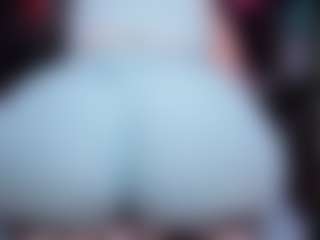 RaissaSky's Live Sex Cam Show