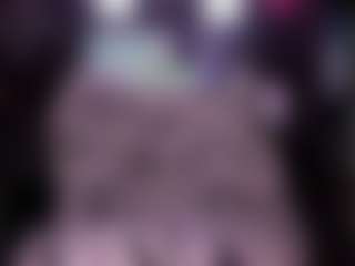 Live cam show with RaissaSky - Brown Hair on AdultVida.com