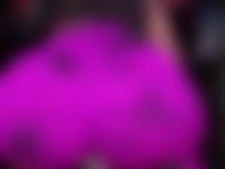 Live cam show with RaissaSky - Striptease MILF on Camsoda