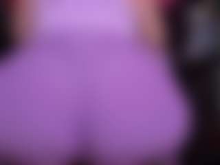 Live cam show with RaissaSky - Sexwebcam Mature on Streamer API