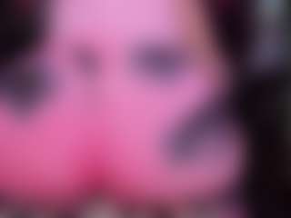 RaissaSky's Live Sex Cam Show