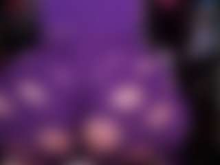 Live cam show with RaissaSky - Tease on Milfs Live