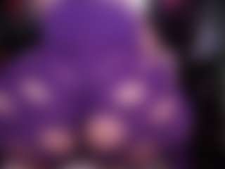 Live cam show with RaissaSky - Handjob on Uber Horny