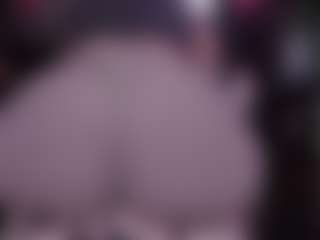 Live cam show with RaissaSky - BBW Mature on CamwithHer