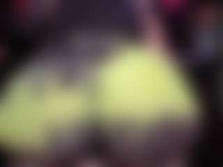 Live cam show with RaissaSky - Oil on Gym Cam Girls