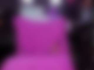 Live cam show with RaissaSky - Brown Hair MILF on Fling VIP Chat