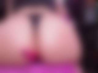 Live cam show with RaissaSky - Spy Mature on studioflirtlive.com