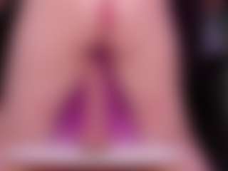 RaissaSky's Live Sex Cam Show