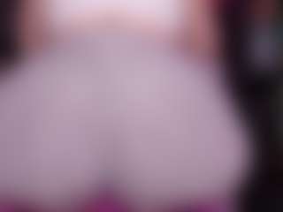 Live cam show with RaissaSky - Small Tits on Camsoda