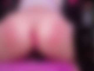 RaissaSky's Live Sex Cam Show
