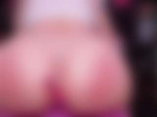 RaissaSky's Live Sex Cam Show