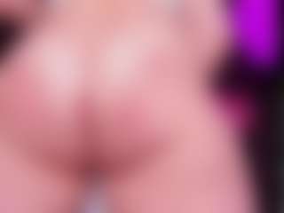 Live cam show with RaissaSky - Curvy MILF on SinfulBabes