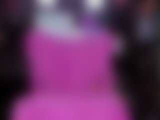 Live cam show with RaissaSky - Small Tits Brown Hair on AdultVida.com