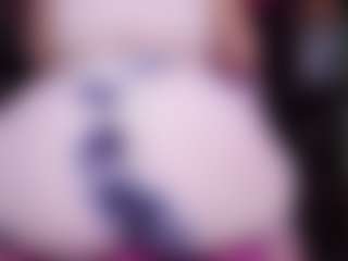 Live cam show with RaissaSky - Striptease on Camsoda