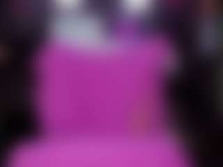RaissaSky MILF webcam performer live streaming