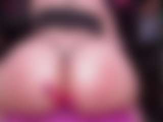 RaissaSky's Live Sex Cam Show